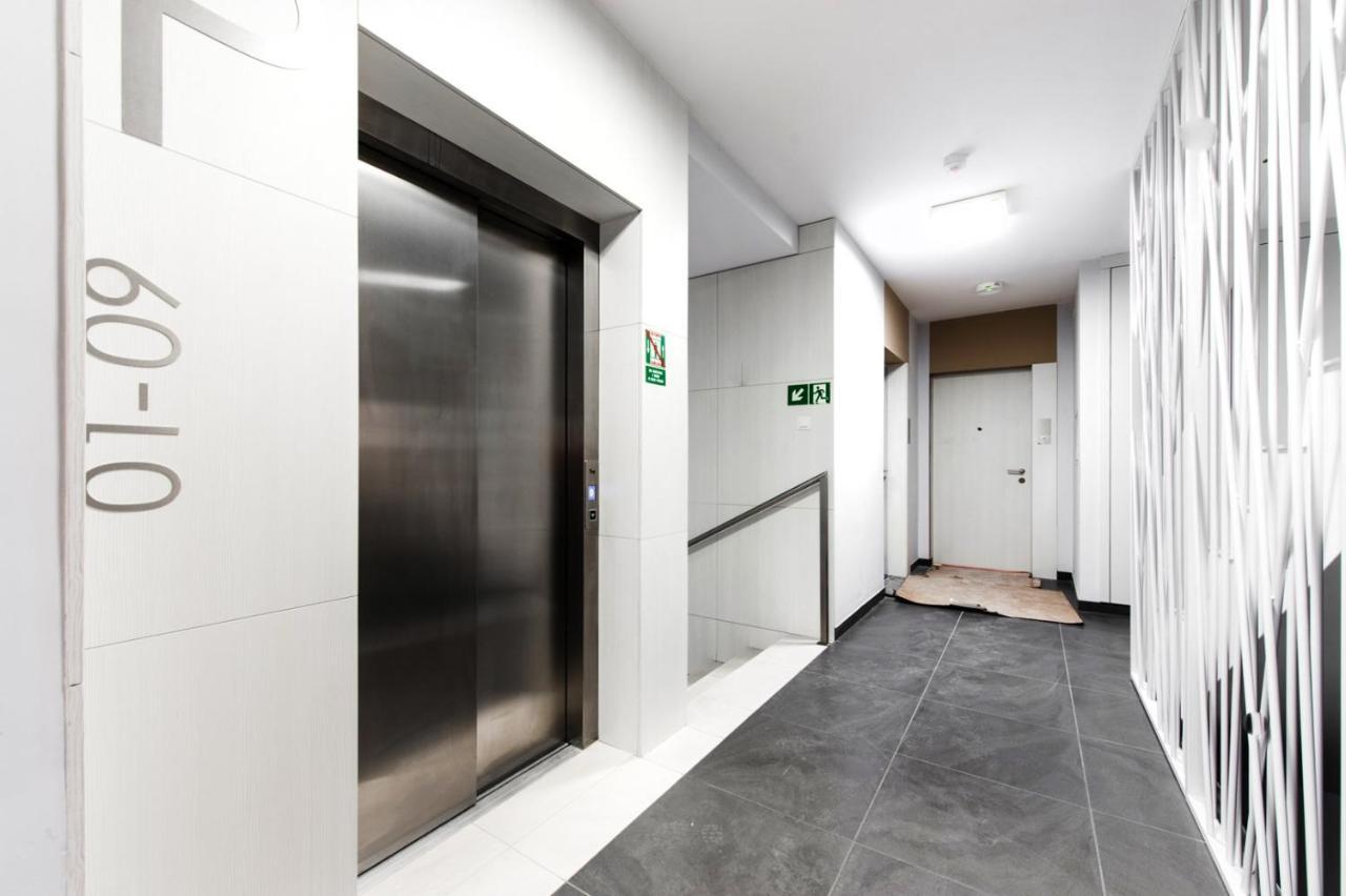 Project Comfort Apartament Dywizjonu 303 175/8 Warszawa Apartamento Exterior foto
